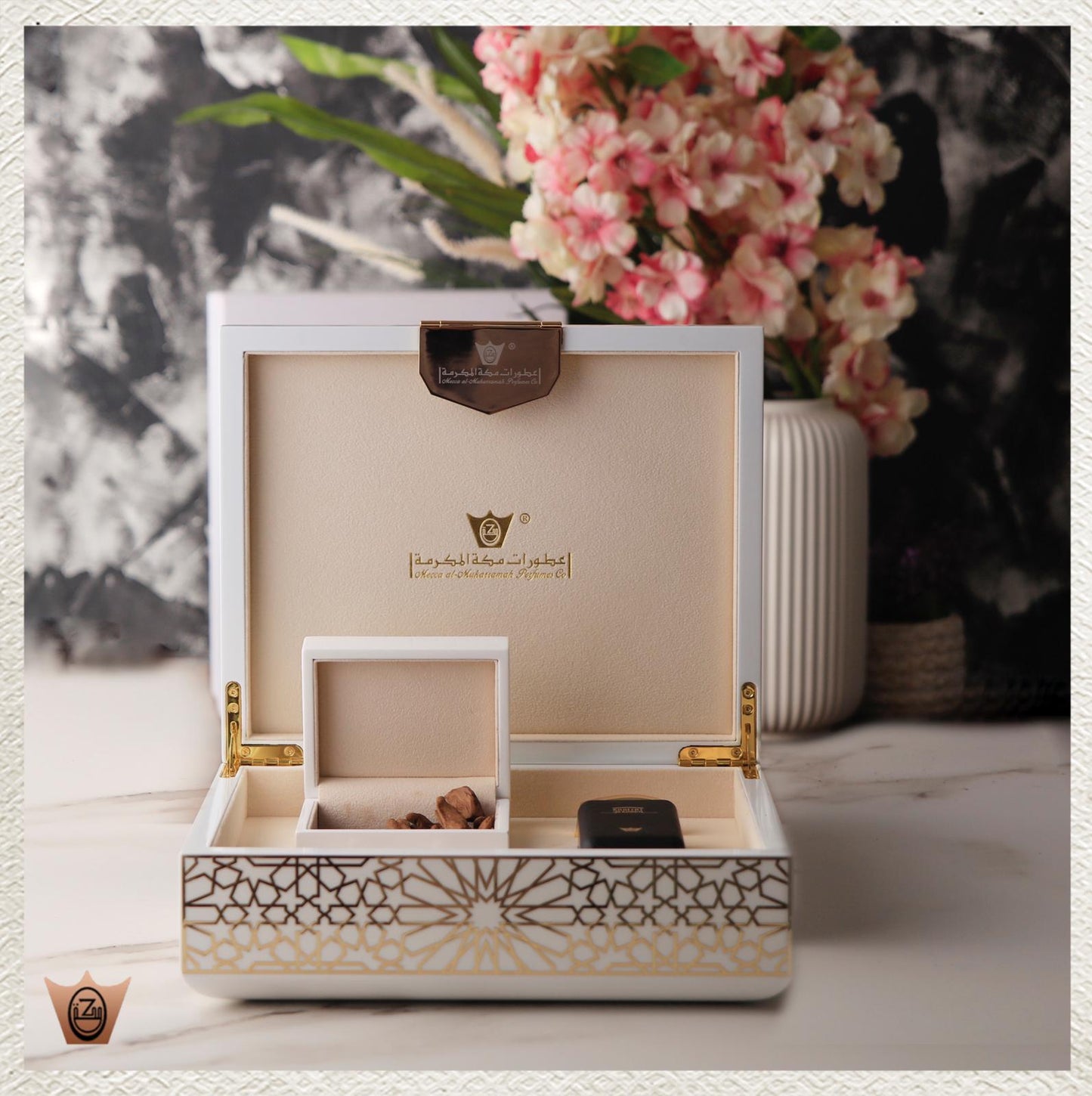 Ameeri Box